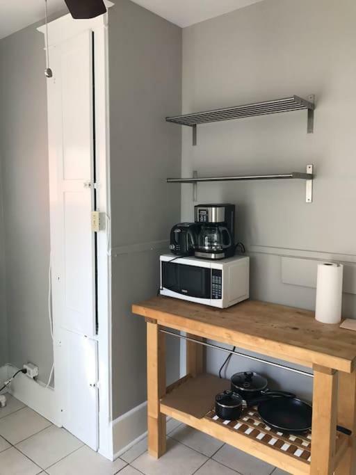 Bright, Clean, Private. In The Heart Of Downtown! Parking, Wi-Fi And Netflix Included Apartment Ottawa Ngoại thất bức ảnh