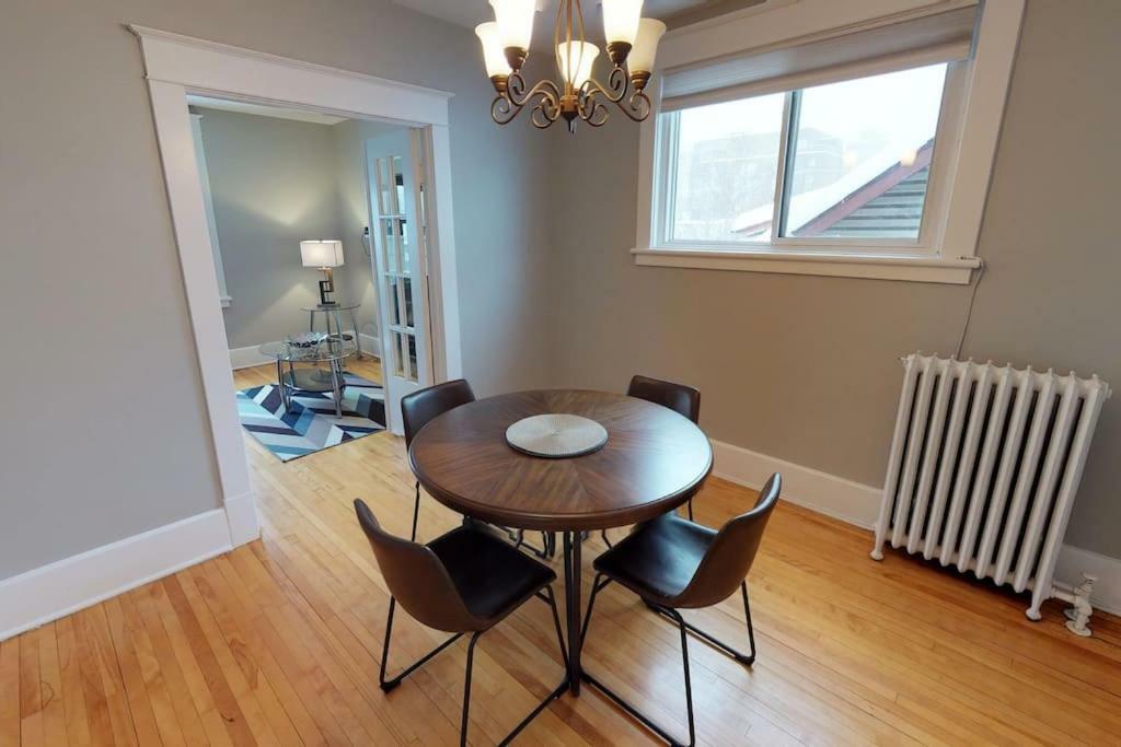 Bright, Clean, Private. In The Heart Of Downtown! Parking, Wi-Fi And Netflix Included Apartment Ottawa Ngoại thất bức ảnh